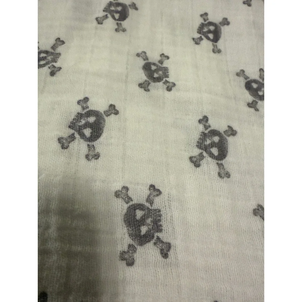 Aden + Anais Cotton Muslin Swaddle Blanket Skull Crossbones Fair